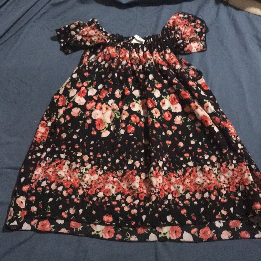 Girls flowery blouse